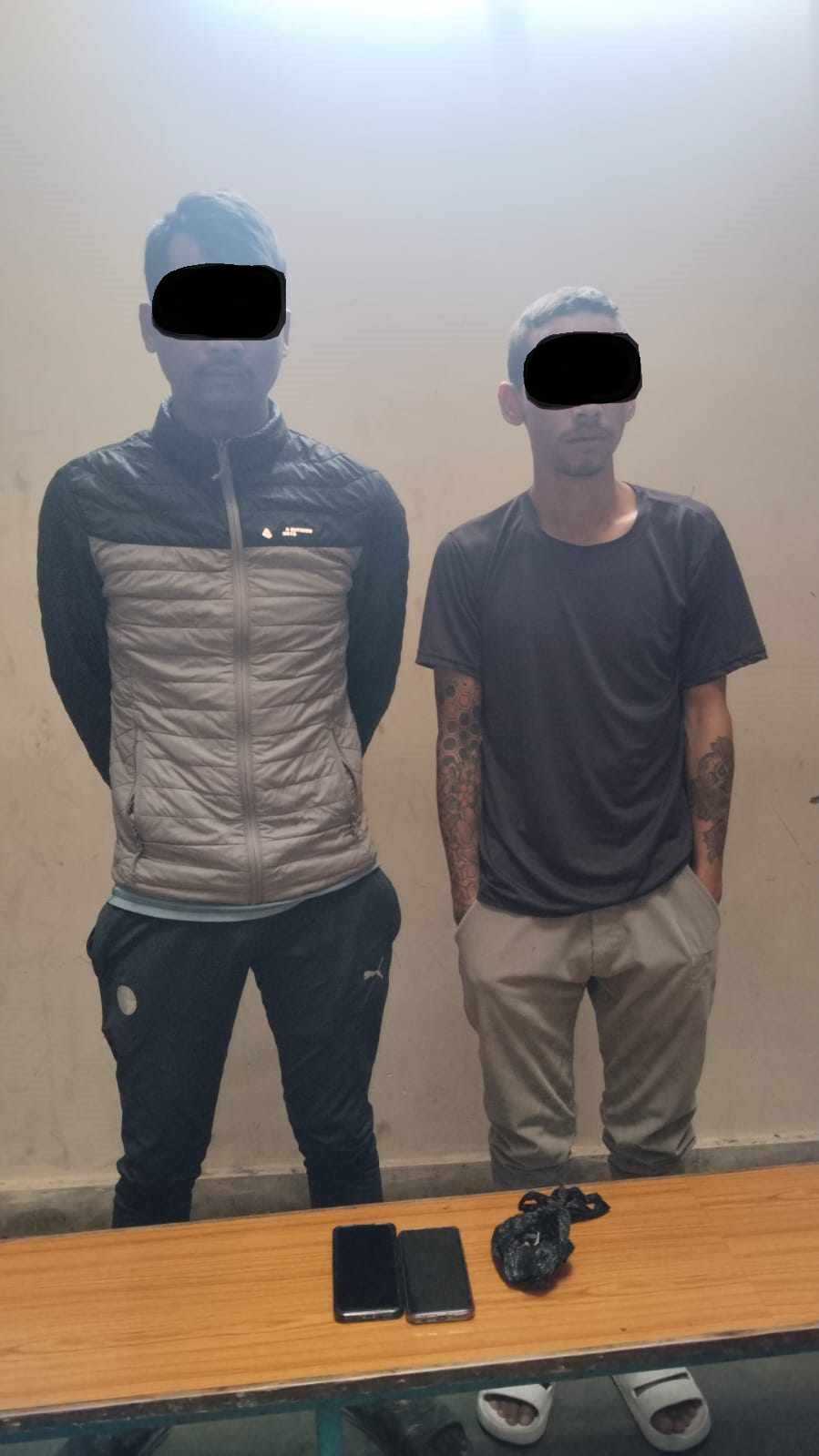 १ (1)