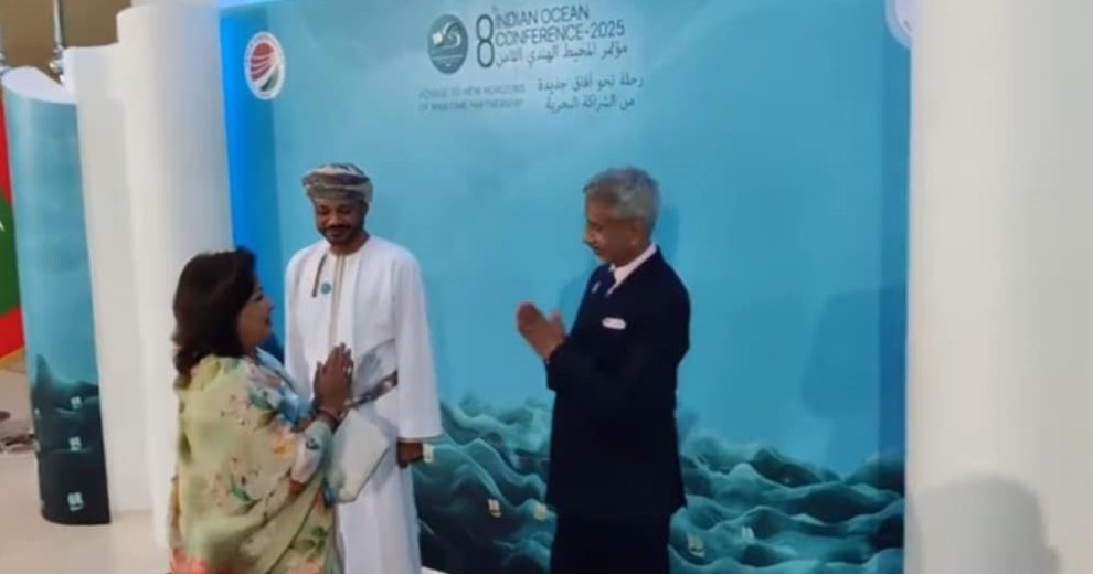 arzu_deuwa in oman