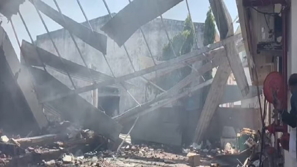 Gujarat-firecracker-