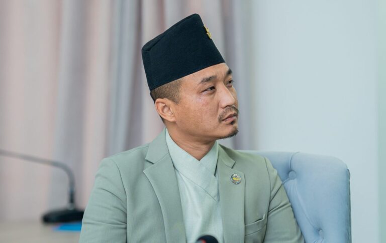 girihmantari- sudhan-gurung