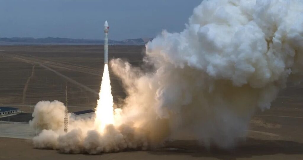 China-rocket-_launch_H0DDUdSfLS (1)