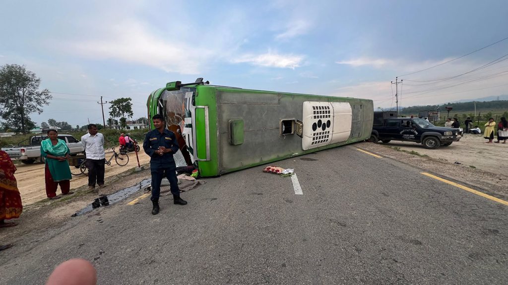 dhanusa-bus-accident
